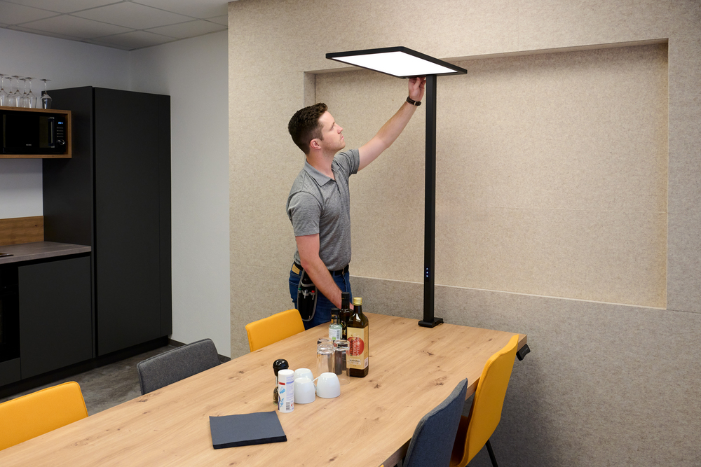 Installatie bureaulamp